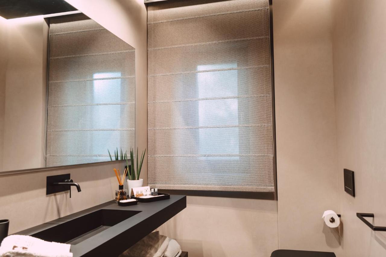 Viale Dei Lecci - Luxury Rooms 弗兰卡维拉丰塔纳 外观 照片