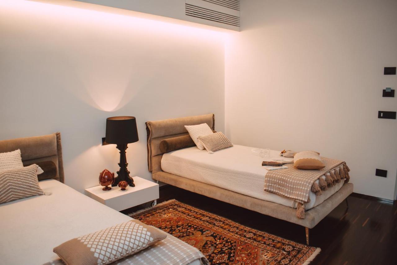 Viale Dei Lecci - Luxury Rooms 弗兰卡维拉丰塔纳 外观 照片