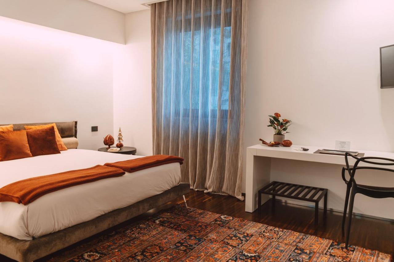 Viale Dei Lecci - Luxury Rooms 弗兰卡维拉丰塔纳 外观 照片